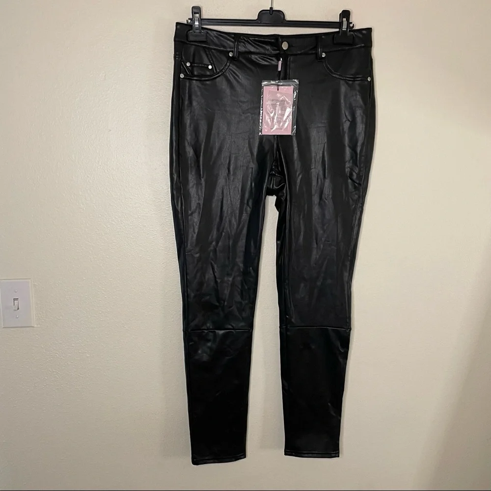 Avec Les Filles Faux Leather Pants - Picture 4 of 9